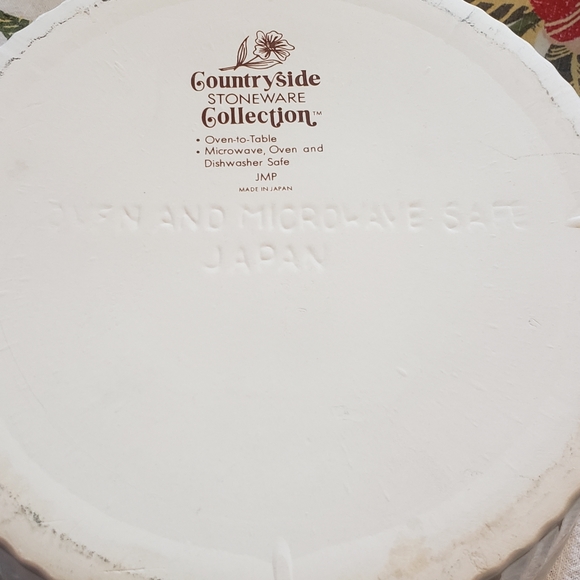 Countryside Collection round baker - Picture 5 of 7